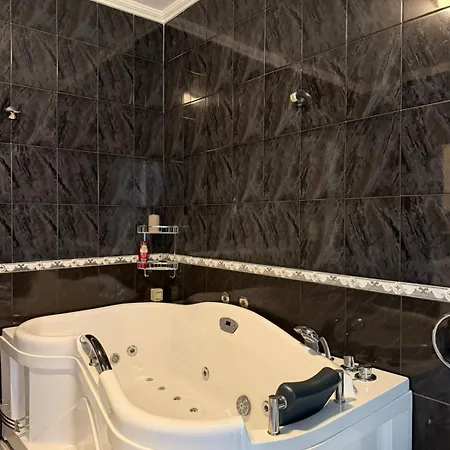 Gather House Nest Apartment *